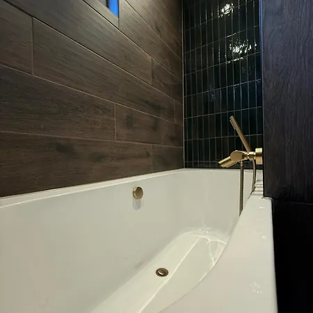 アパート Spacious 70m2 In Centre With Lovely Terrace *