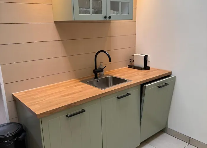 Spacious 70m2 In Centre With Lovely Terrace *