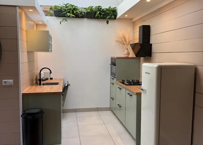 Spacious 70m2 In Centre With Lovely Terrace アパート