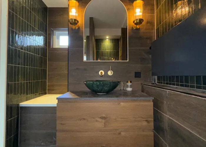 Spacious 70m2 In Centre With Lovely Terrace アパート *